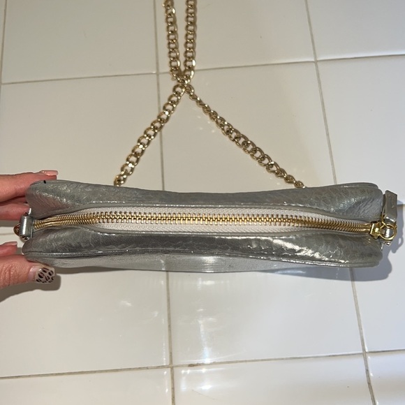 VICTORIA’S SECRET • Metallic Silver Chain Cross Body Shoulder Bag Satchel Purse - Picture 8 of 9